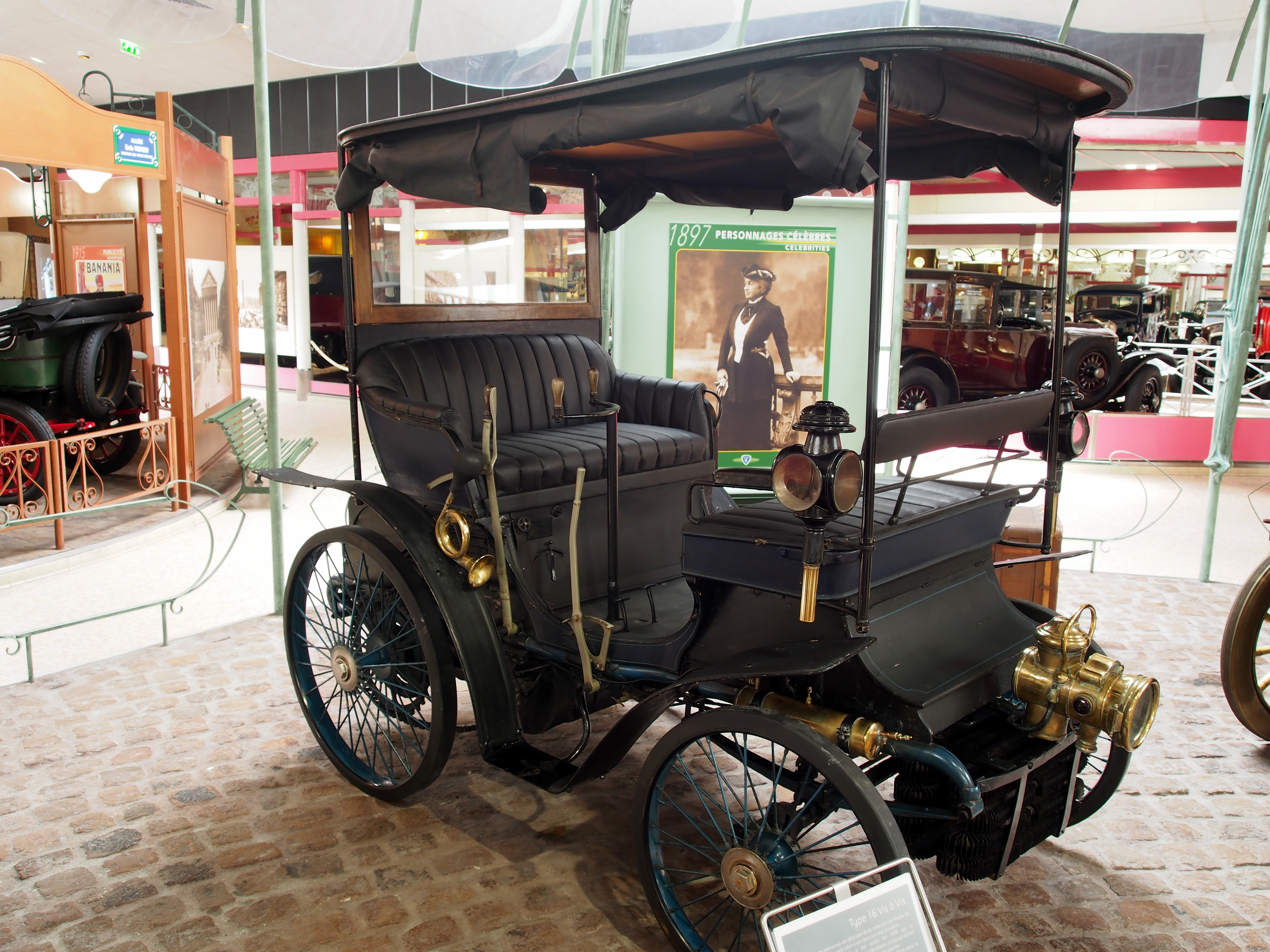 1897-1900_Peugeot_Type_16_Vis_à_Vis_photo_1