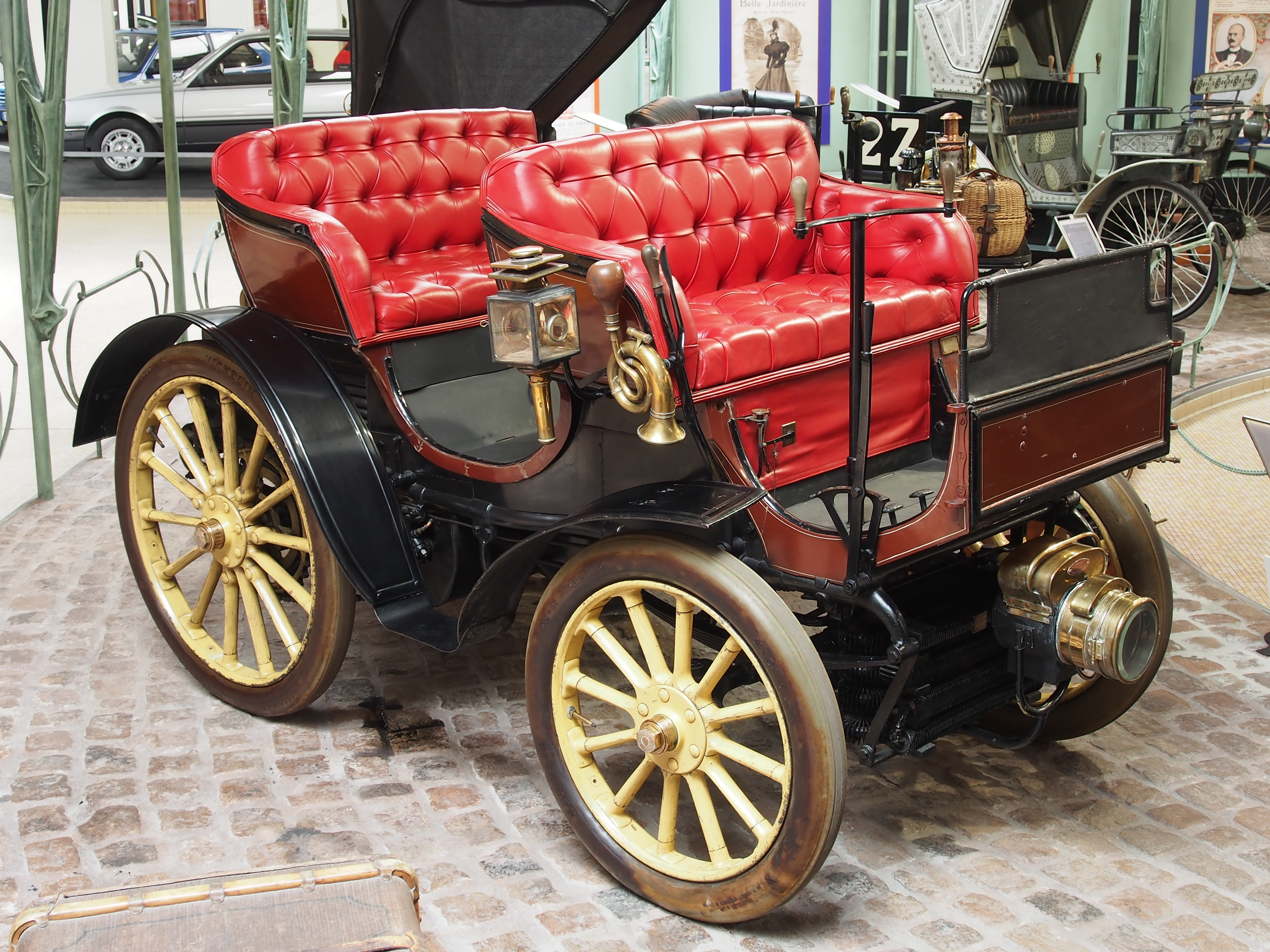 1897_Peugeot_Type_15_Pheaton_photo_2