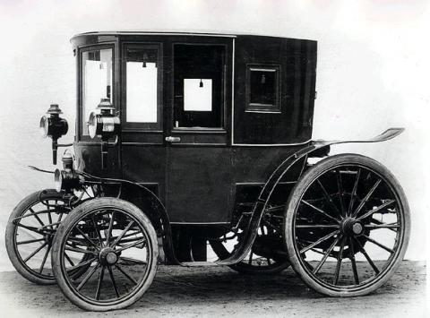 Audibert and Lavirotte enclosed coupe automobile